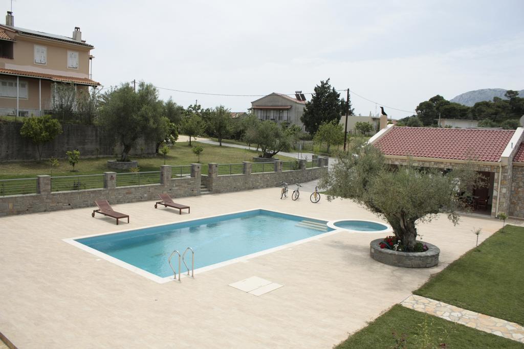 Ferienwohnung Evinos Garden Tríkorfon Exterior foto