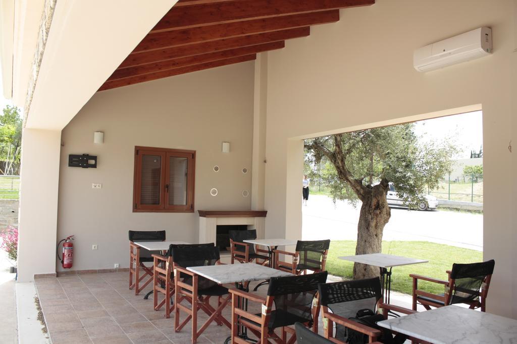 Ferienwohnung Evinos Garden Tríkorfon Exterior foto