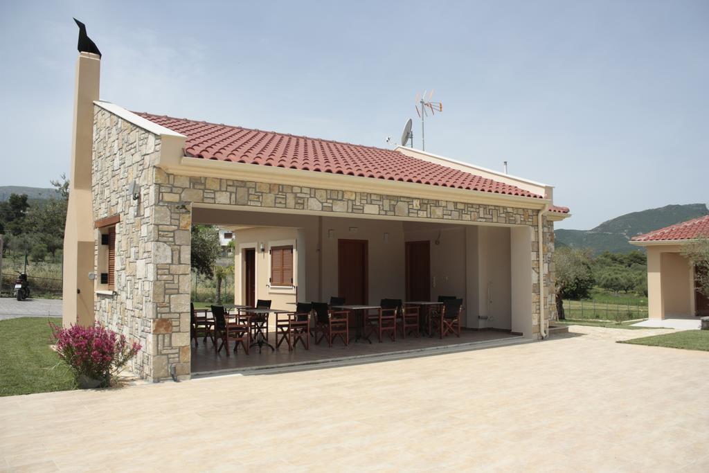 Ferienwohnung Evinos Garden Tríkorfon Exterior foto